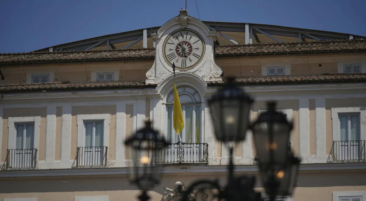Papież wyjeżdża do Castel Gandolfo. Jak wygląda letnia rezydencja papieży? [ZDJĘCIA]