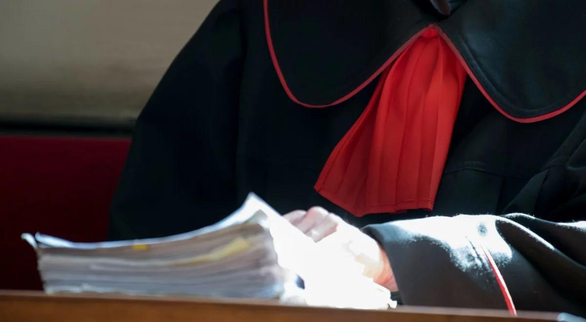 Nieoficjalnie: syn Jacka Kurskiego usłyszy zarzut zgwałcenia nieletniej