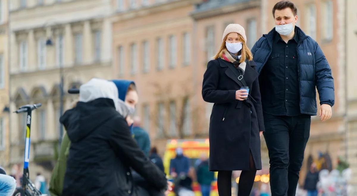 Polacy nie chcą obostrzeń w całym kraju. Zobacz nowy sondaż