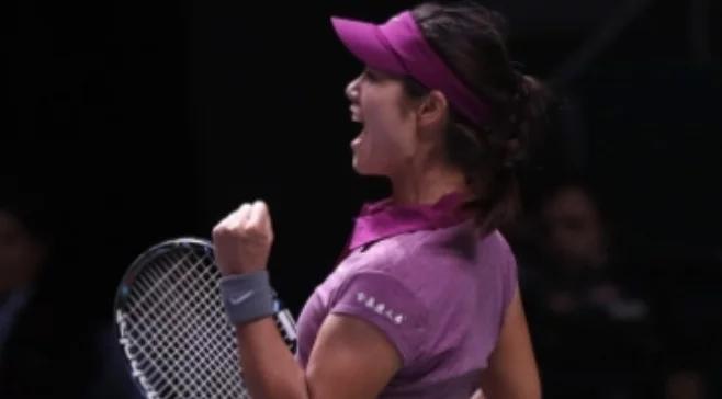 WTA Championships: Na Li vs Serena Williams w finale