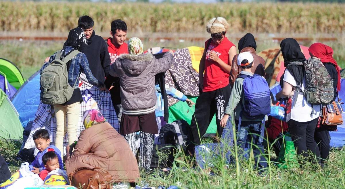 Brukselska "polityka przymuszania" ws. migrantów. Przydacz: nie może być na to zgody