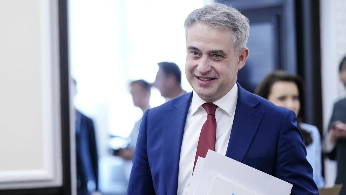 "Chcemy z tego podatku mieć miliardy zł. Miliardy". Gawkowski potwierdził plany rządu