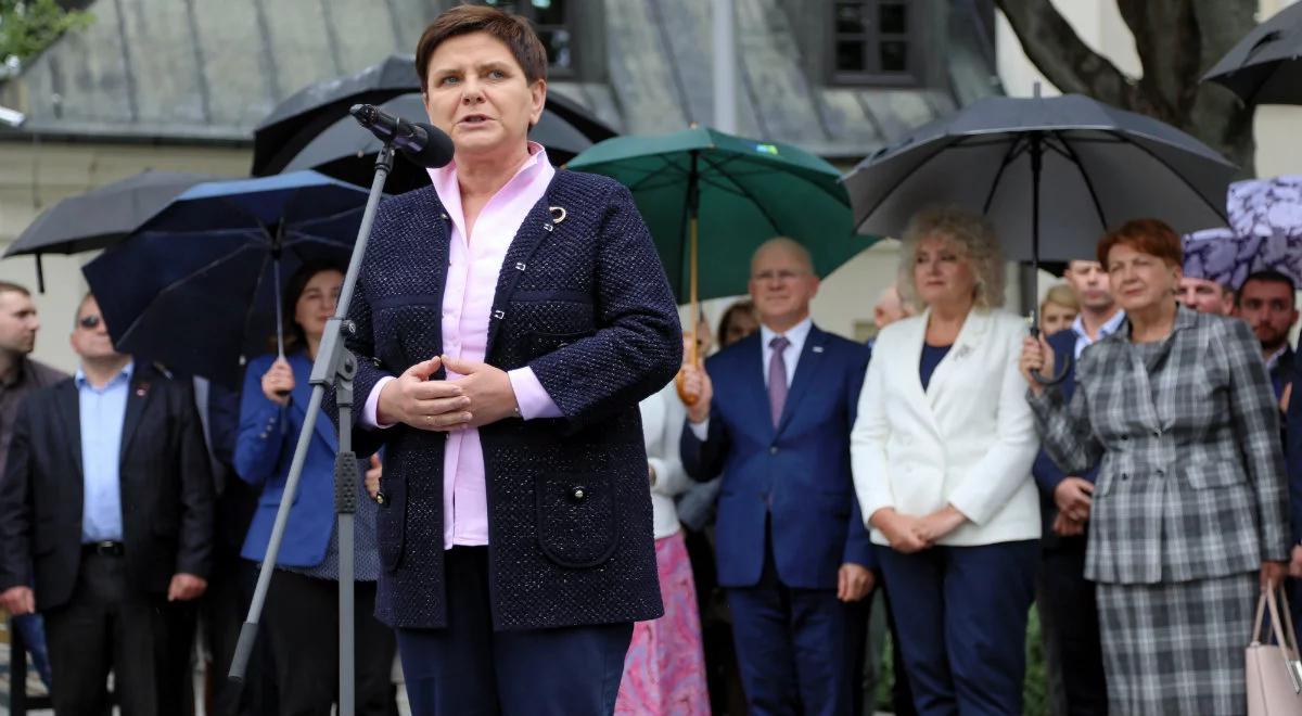 Beata Szydło: polityka to służba i ciężka praca, a nie kpina z kogoś