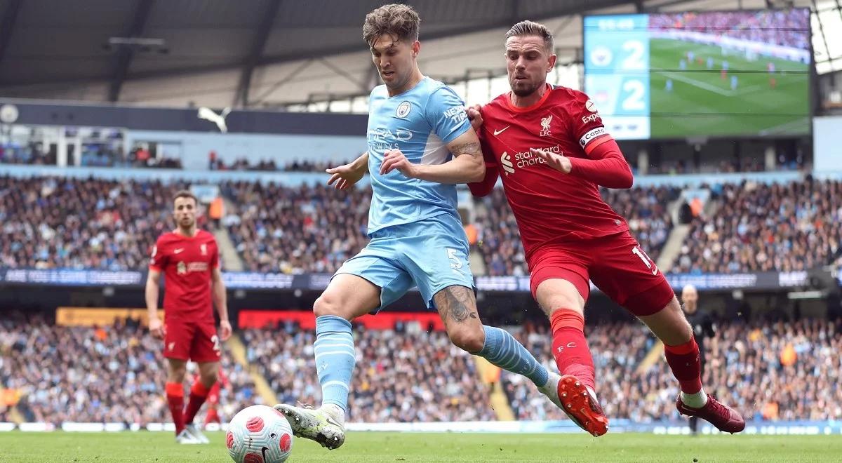 Premier League: City i Liverpool stoczą korespondencyjną walkę o tytuł. Trofeum dla "The Reds" może zdobyć... Gerrard