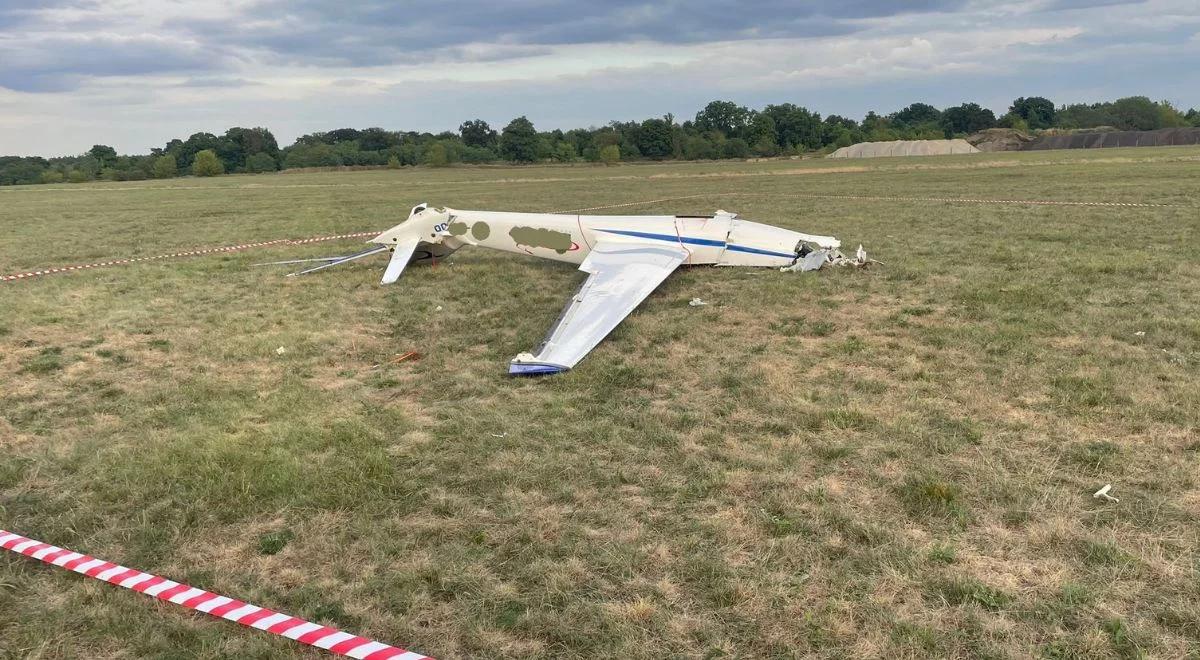 Toruń: na lotnisku rozbił się szybowiec. Pilot zdążył się katapultować