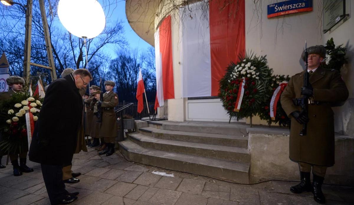 "Nigdy nie tracili wiary w Boga i Polskę". Uroczystości w hołdzie Wyklętym przed willą "Jasny Dom"