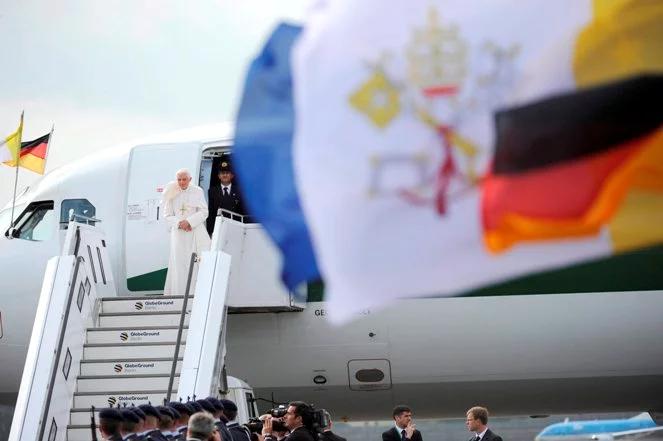 Papież o pedofilii: rozumiem odejścia z Kościoła