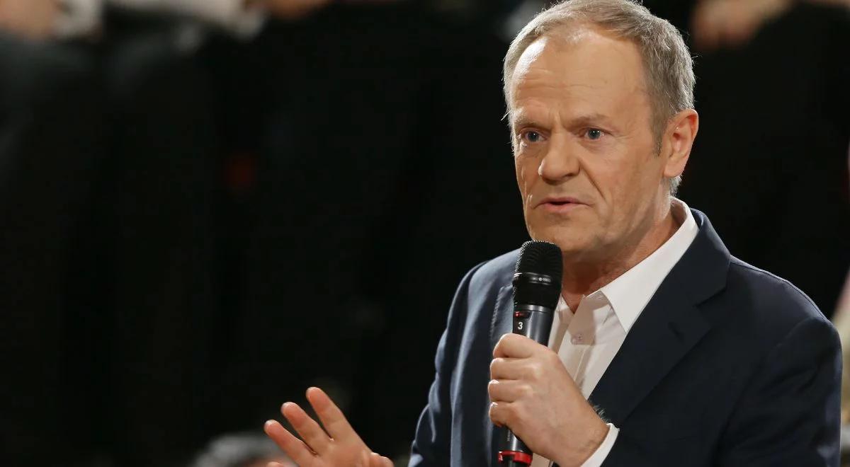 Donald Tusk nie chce reparacji wojennych? Rzecznik rządu: PO i jej lider uciekają od tego tematu