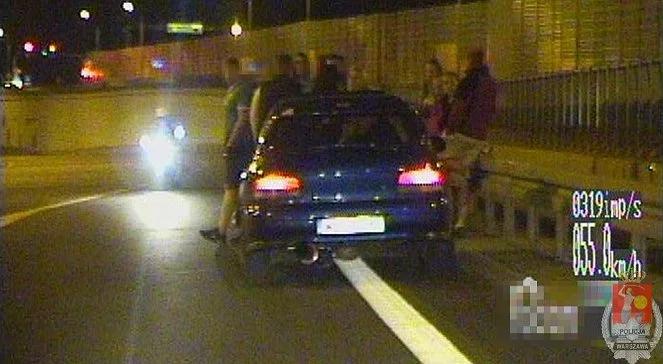 Policja udaremniła nielegalny wyścig na S8