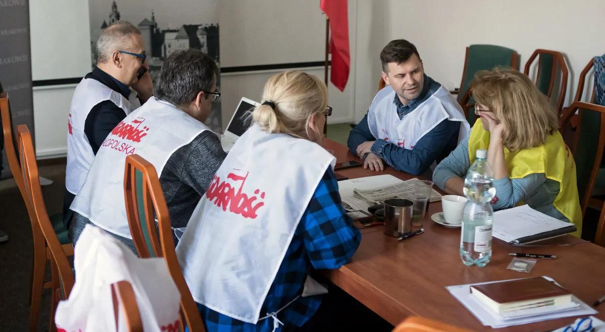 Kraków: protestujący nauczyciele z "Solidarności" zapowiadają głodówkę
