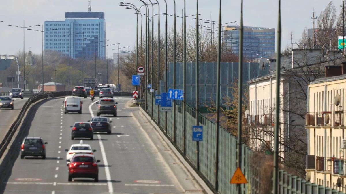 Hałas jest szkodliwy dla zdrowia. Powoduje stres, zaburzenia snu i choroby