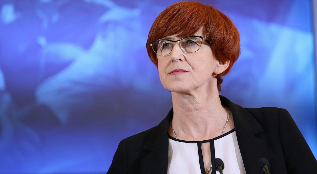 Rok programu Rodzina 500+. Elżbieta Rafalska: to ważny i cenny czas