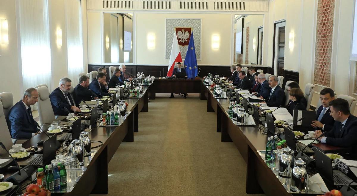 Rząd rozmawia z różnymi środowiskami ws. marszu. "Wszyscy powinni być razem"