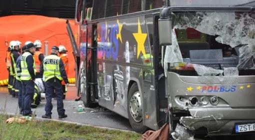 13 ciał ofiar wypadku już w Polsce