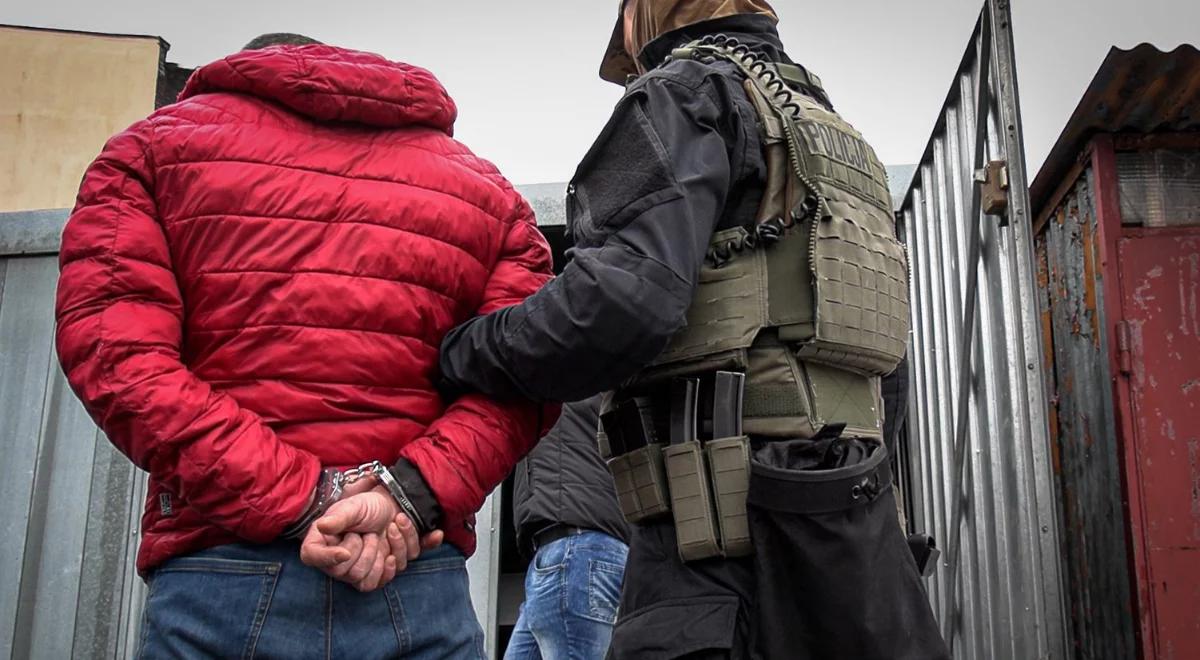 Wymuszenia, rozboje, handel narkotykami. CBŚP rozbiło gang śląskich pseudokibiców