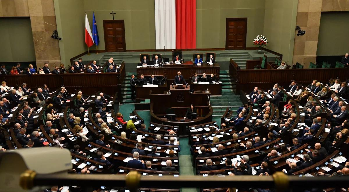 Think tank apeluje o złagodzenie partyjnych sporów. "Najgłośniejsi są przedstawiciele dwóch plemion"