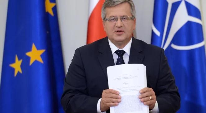 Komorowski chce ograniczyć wpływy partii na samorządy