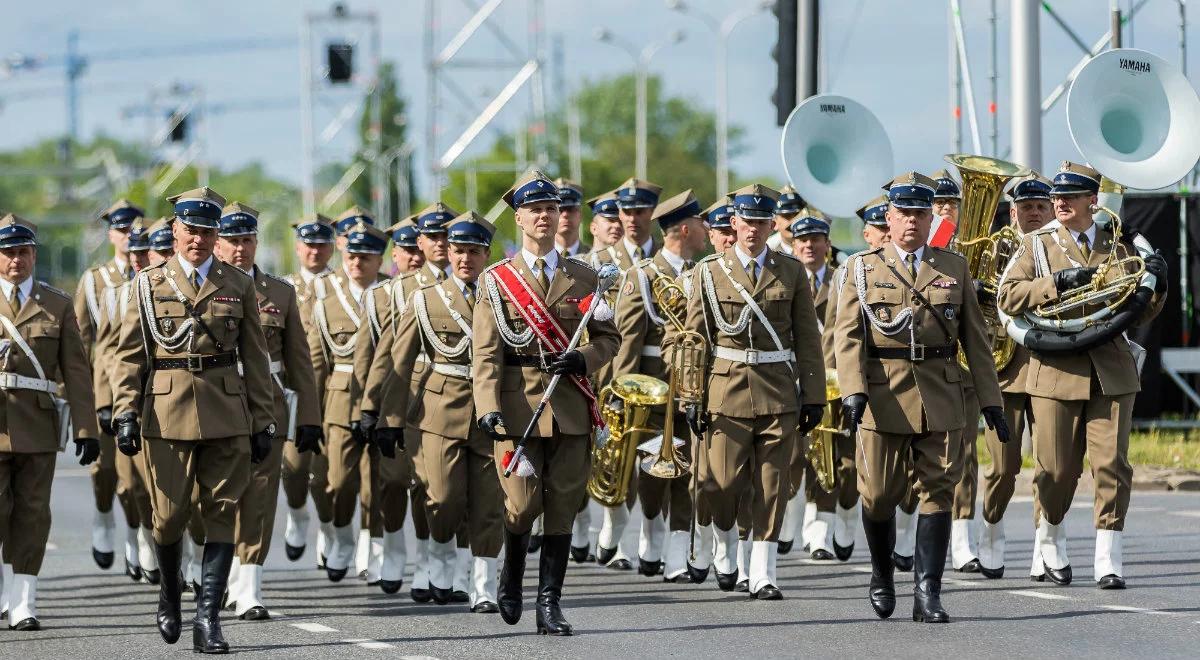 "Cafe Armia". Żołnierze zapraszają na Festiwal Orkiestr w Mundurach na PGE Narodowym