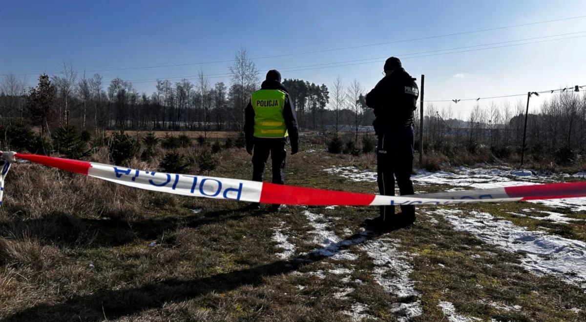 Niezidentyfikowany obiekt spadł w Będźmierowicach. Akcja policji na miejscu