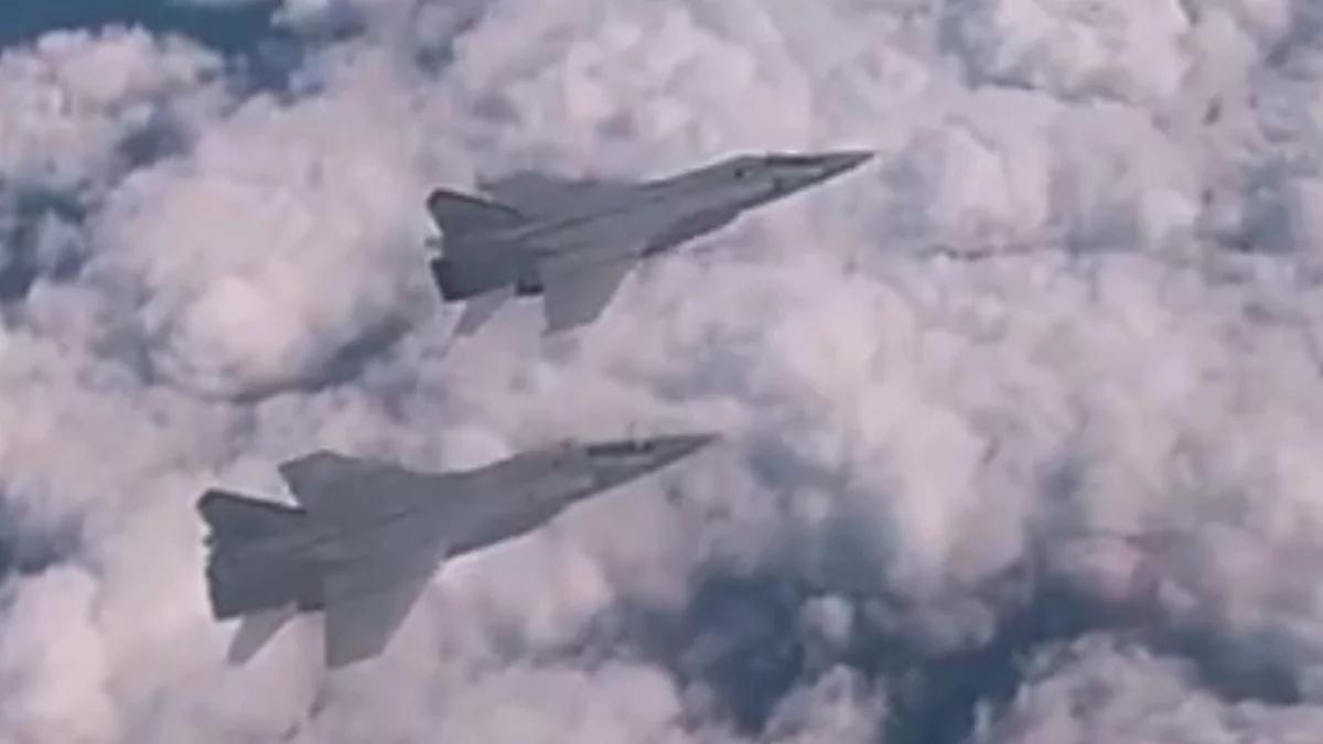 Zapad-2025. Rosja ćwiczyła atak powietrzny Kindżałami nad Morzem Barentsa