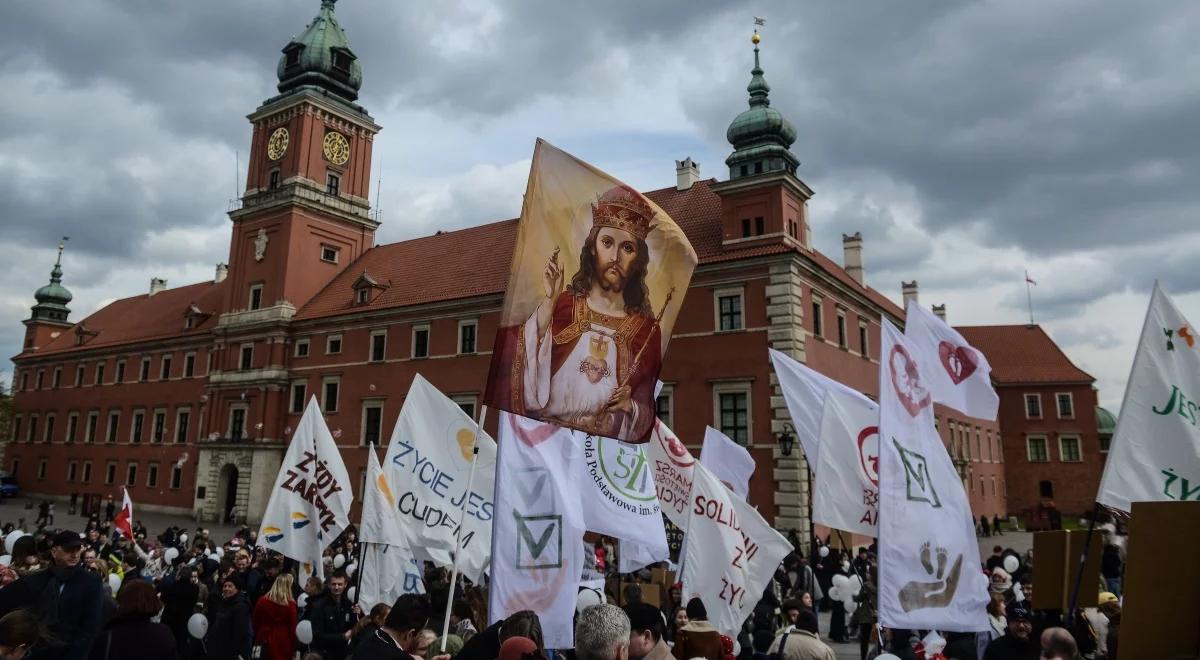 Ulicami Warszawy przeszedł XI Marsz Świętości Życia