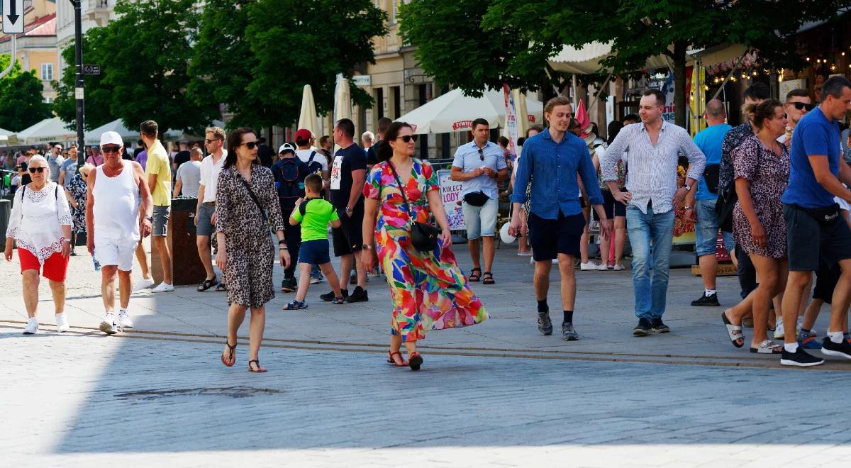 Kiedy może przyjść kolejna fala COVID-19? Wiceminister zdrowia wskazuje termin