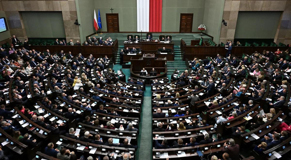 Tusk i Kaczyński głosują tak samo. "Dzień kompromisu w polityce"