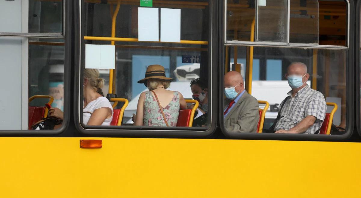 Prof. Gut: liczba zakażeń zacznie spadać, jeśli 90 proc. społeczeństwa zastosuje się do wymagań