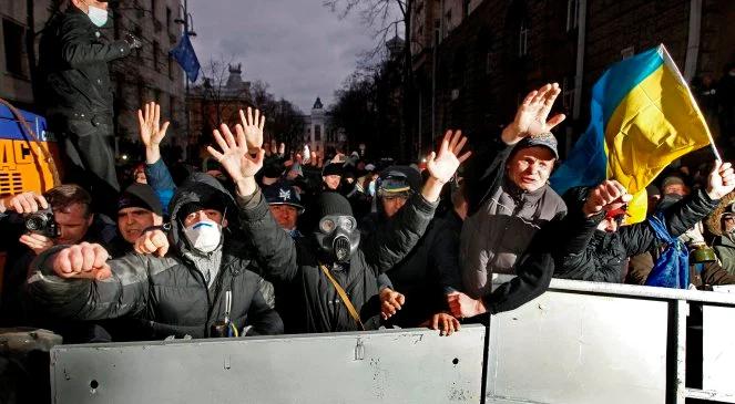 Ukraina: na Euromajdanie powstaje miasteczko namiotowe