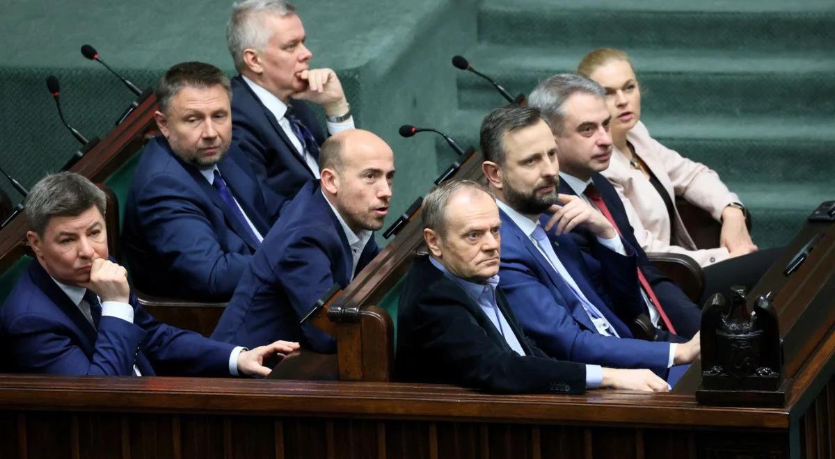 Nowy sondaż. Zmiana na pozycji lidera. Duży spadek PiS