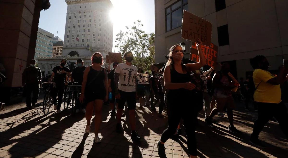 Protesty w USA. Sytuacja uspokaja się, mniej aktów przemocy