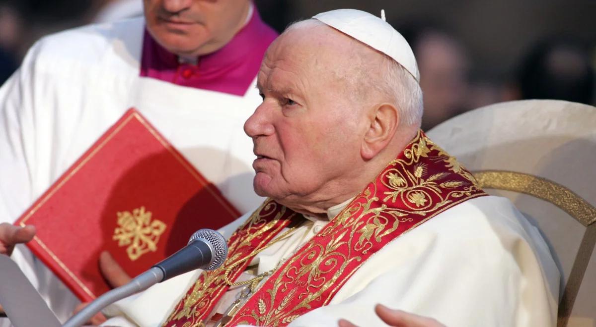 Ogromna większość Polaków pozytywnie ocenia pontyfikat św. Jana Pawła II. Zobacz sondaż