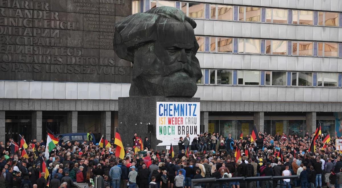 Protest skrajnej prawicy w Chemnitz. "Jest nas więcej! Wciąż wracamy!"