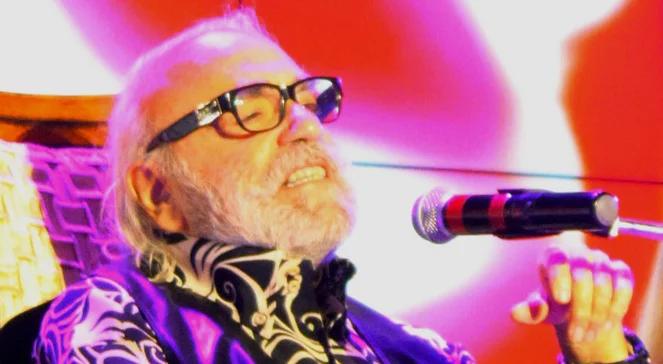 Zmarł znany grecki piosenkarz Demis Roussos
