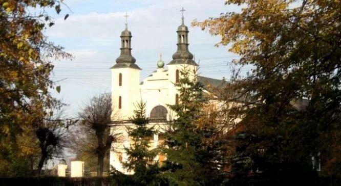 Wyśmierzyce. Być miastem