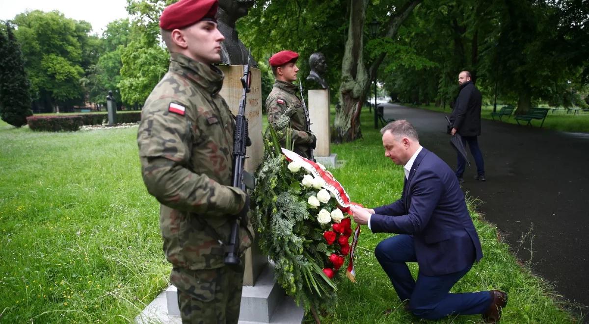 "Dzięki ruchowi ludowemu powstała milionowa armia". Prezydent złożył kwiaty pod pomnikiem Wincentego Witosa
