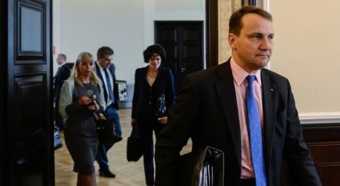 Sikorski: Ukraina ma prawo do użycia siły na swoim terytorium