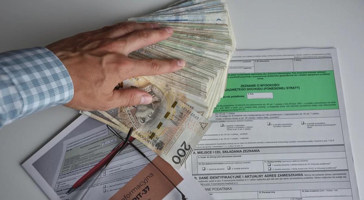Tylu Polaków przeskoczyło 2. próg podatkowy. Bogacze?