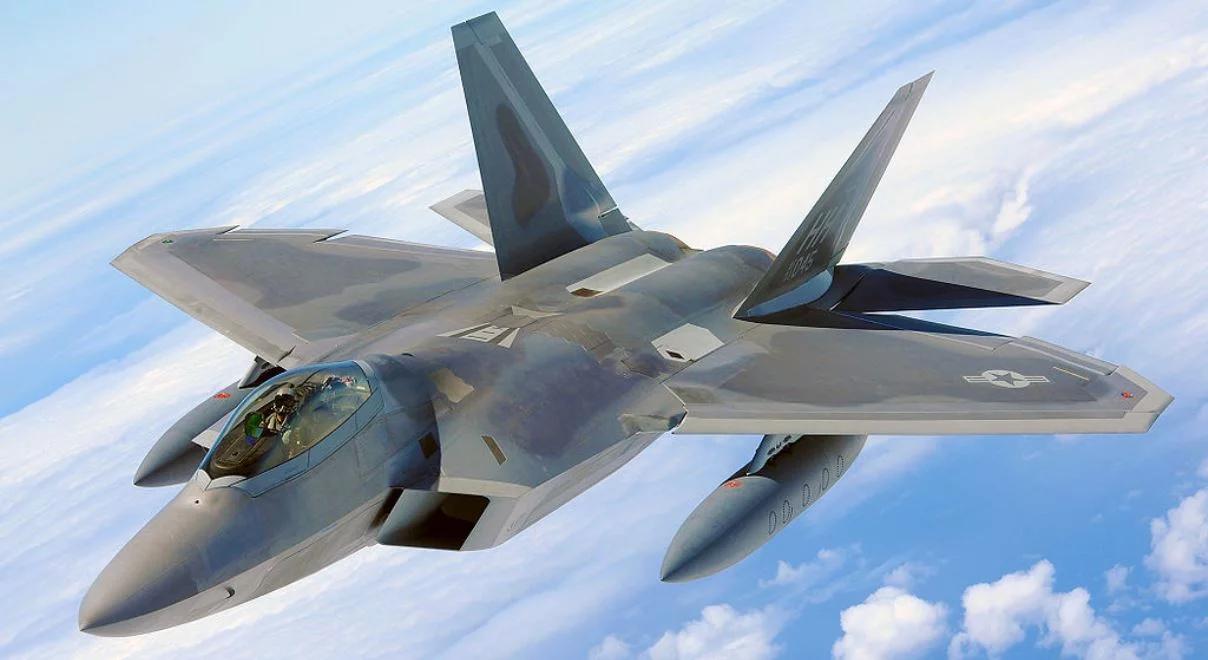 Nowoczesne amerykańskie myśliwce F-22 Raptor w Polsce? "Nie potwierdzam i nie zaprzeczam"