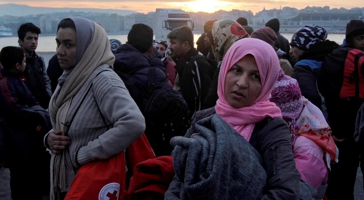 Fala uchodźców podmywa Unię Europejską z siłą tsunami (analiza)