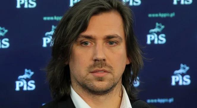 "Agent Tomek" zawieszony. Groził mężowi swojej partnerki?
