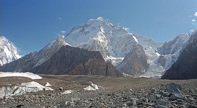 Broad Peak. "Musi minąć rok, by sąd mógł uznać alpinistów za zmarłych"