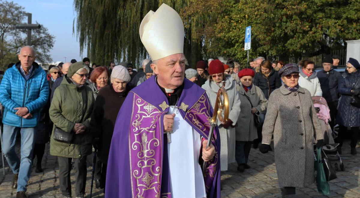 Kard. Nycz: powołanie do świętości jest dla nas wszystkich. "Żyjemy wśród świętych"