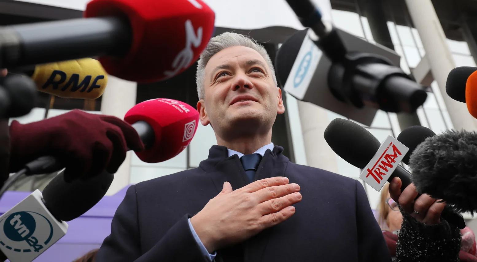 Ile mogą kosztować obietnice gospodarcze Roberta Biedronia?