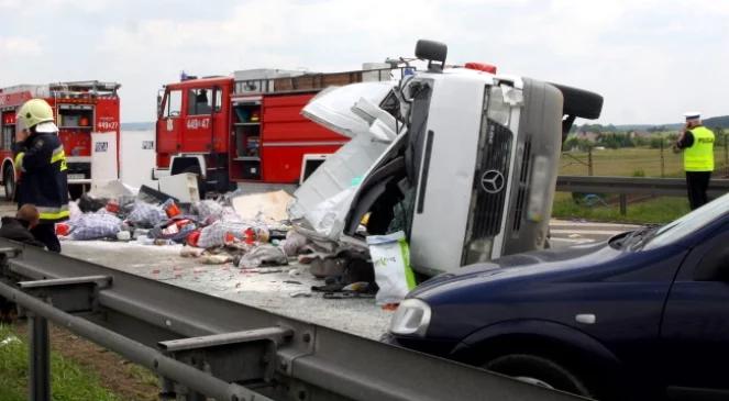 7 osób zginęło w wypadku na autostradzie A4