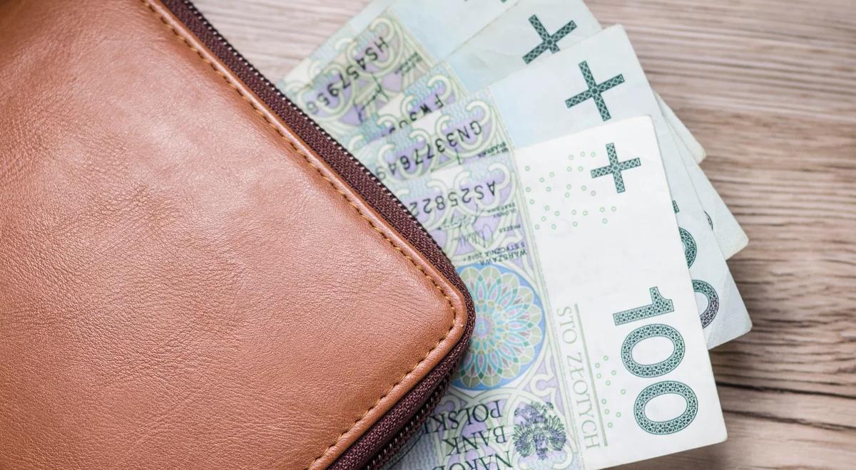 Eksperci: jak gospodarka poradzi sobie z radykalnym wzrostem płacy minimalnej