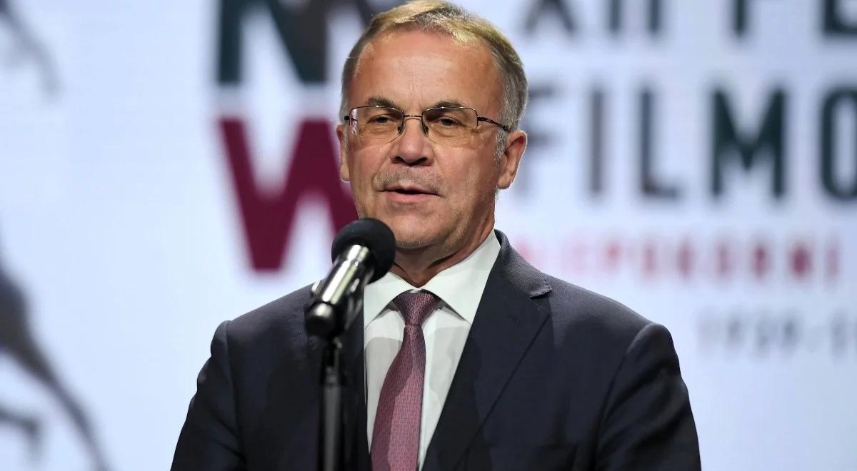 "Mówi to człowiek, który zlikwidował polskie stocznie". Sellin o słowach Tuska w klubie "GW"
