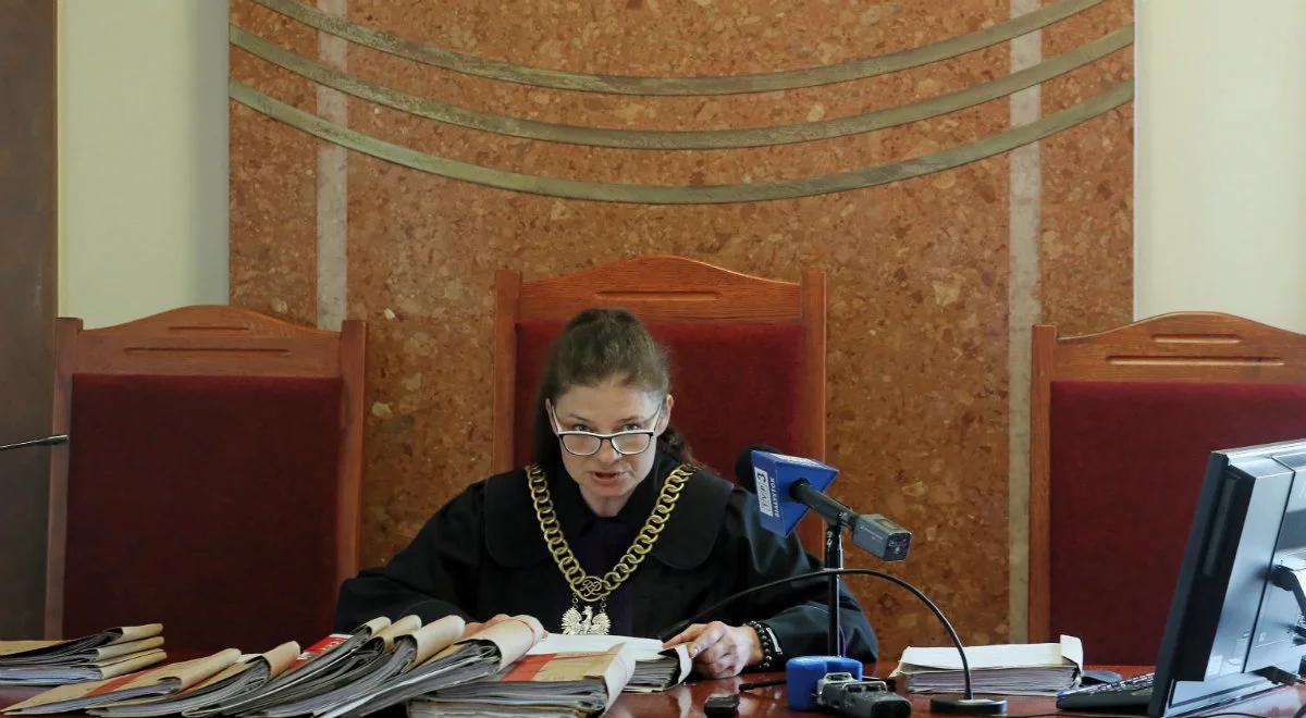 Objęty kwarantanną robił zakupy. Sąd skazał 60-latka z Białegostoku