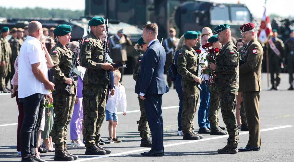 "Szansa dobrego startu w dorosłe życie". Szef MON zachęca do wstępowania do wojska  