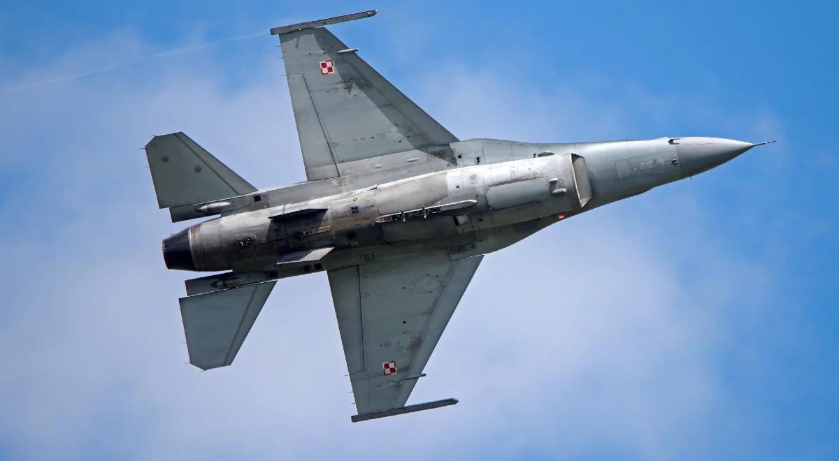 "Cafe Armia". Zakłady lotnicze w Bydgoszczy remontują F16 